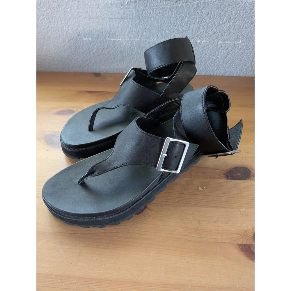 Sorel Sandals Roaming T Strap US 7.5 EU 38.5 Black Leather Buckle Lug Sole NWOT